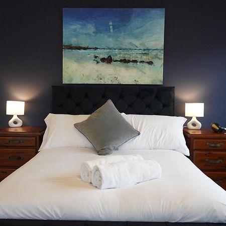 8 Double Beds In A 5 Bedroom House, Pets Welcome Epworth Exterior photo